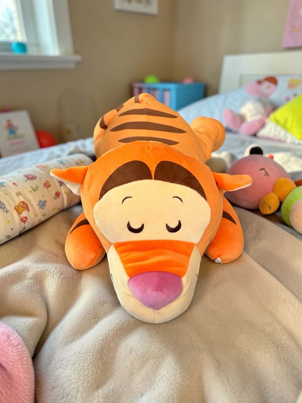 jumbo disney Store tigger Cuddleez Pillow plush 23 Inch